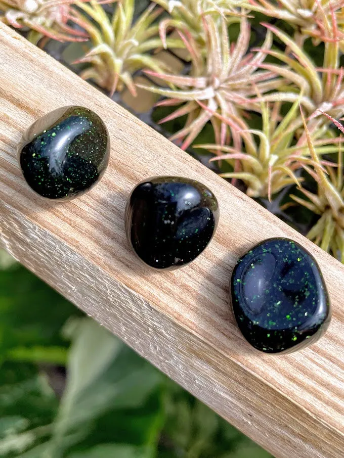 Green Goldstone Tumble